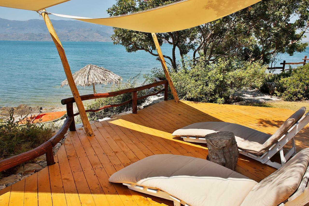 Beach Front Villa Melani Mytilene ภายนอก รูปภาพ